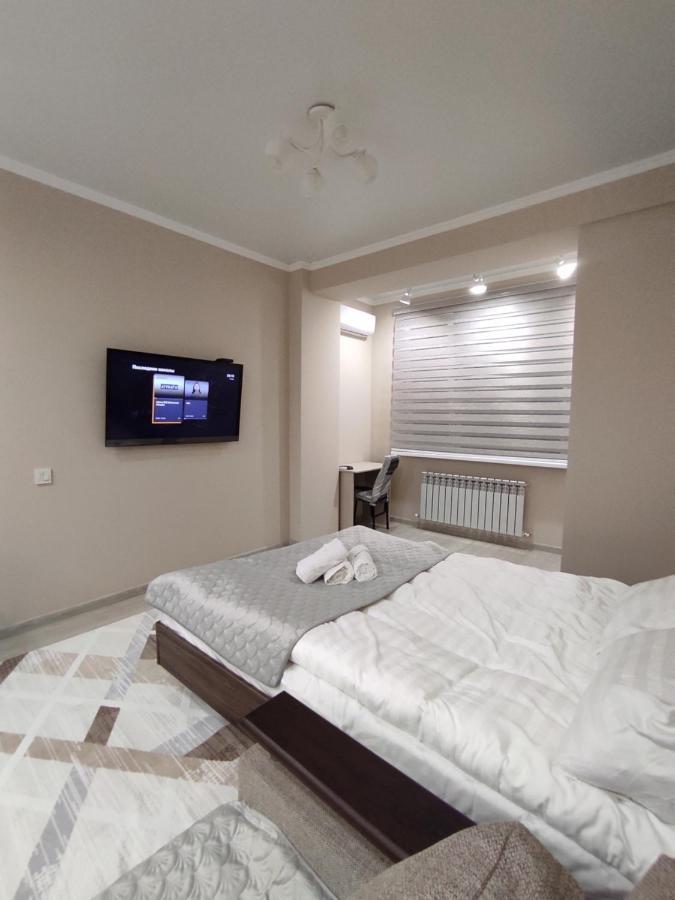 Уютная Квартира-Студия Жк Lotus Terrace Apartment Almaty Bagian luar foto
