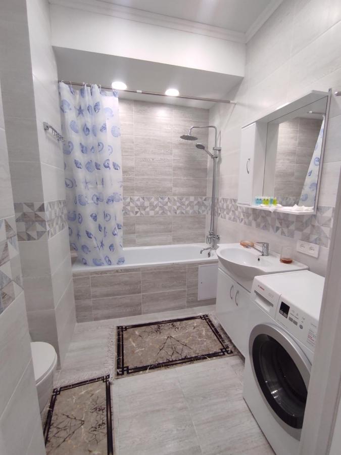 Уютная Квартира-Студия Жк Lotus Terrace Apartment Almaty Bagian luar foto
