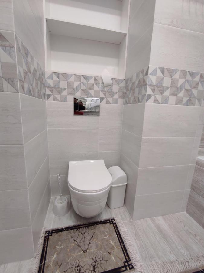 Уютная Квартира-Студия Жк Lotus Terrace Apartment Almaty Bagian luar foto