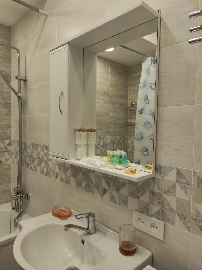 Уютная Квартира-Студия Жк Lotus Terrace Apartment Almaty Bagian luar foto